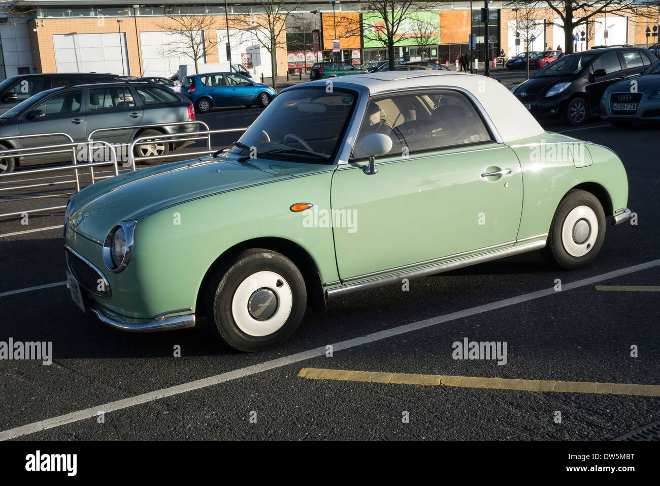 Nissan Figaro city car in Newmarket road car park Foto Stock