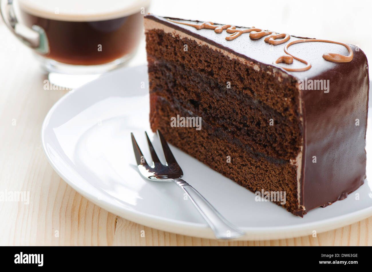 Torta Sacher su una piastra Foto Stock