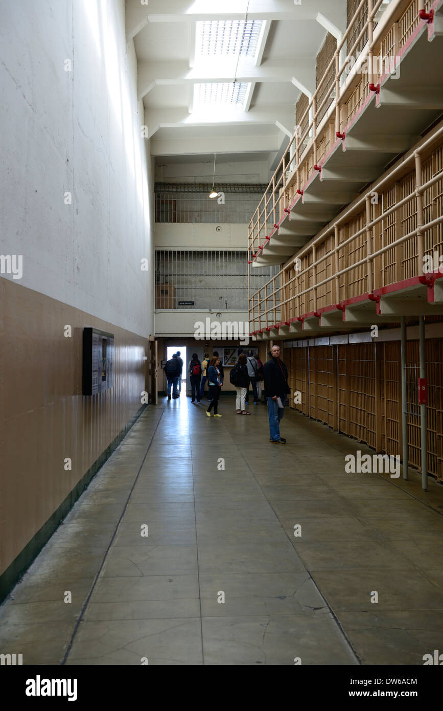 All'interno di Isola di Alcatraz carcere carcere di massima sicurezza di metallo penitenziario barre di ferro turismo san francisco interno Foto Stock