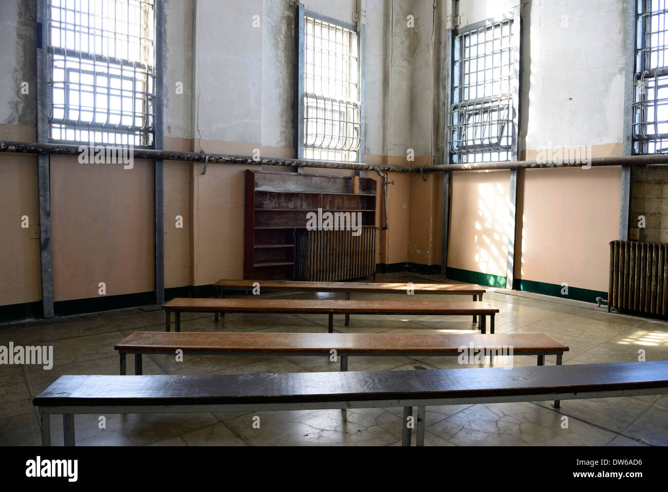 All'interno di Isola di Alcatraz carcere carcere di massima sicurezza di metallo penitenziario barre di ferro turismo san francisco interno Foto Stock