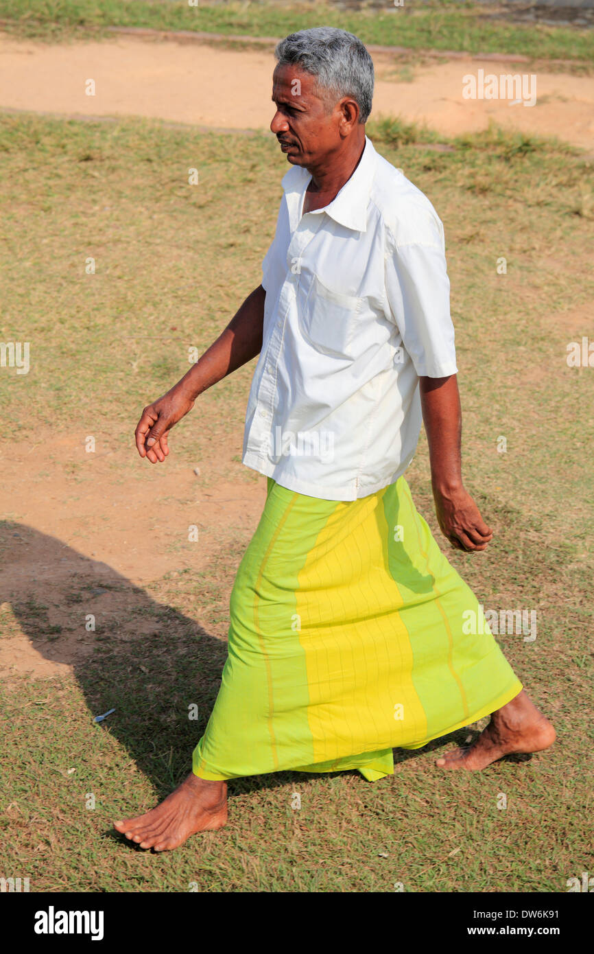 Sri Lanka, Galle, uomo abito tradizionale, Foto Stock