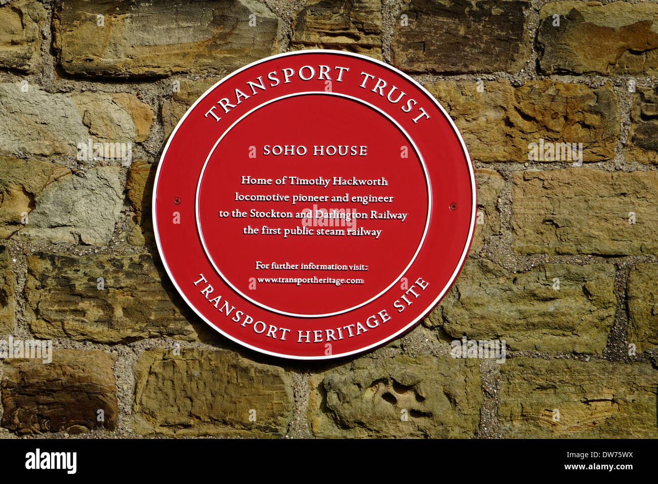 Placca rossa su Soho House, casa di Timothy Hackworth railway pioneer e ingegnere di Stockton e la stazione ferroviaria di Darlington Foto Stock