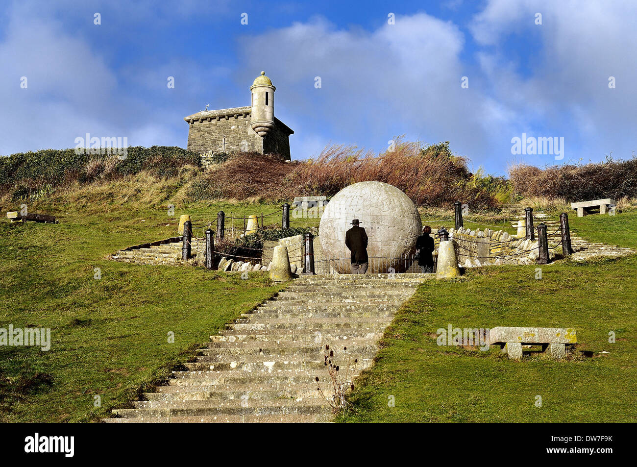 Grande Globo e castello di testa Durlston Swanage Dorset Foto Stock