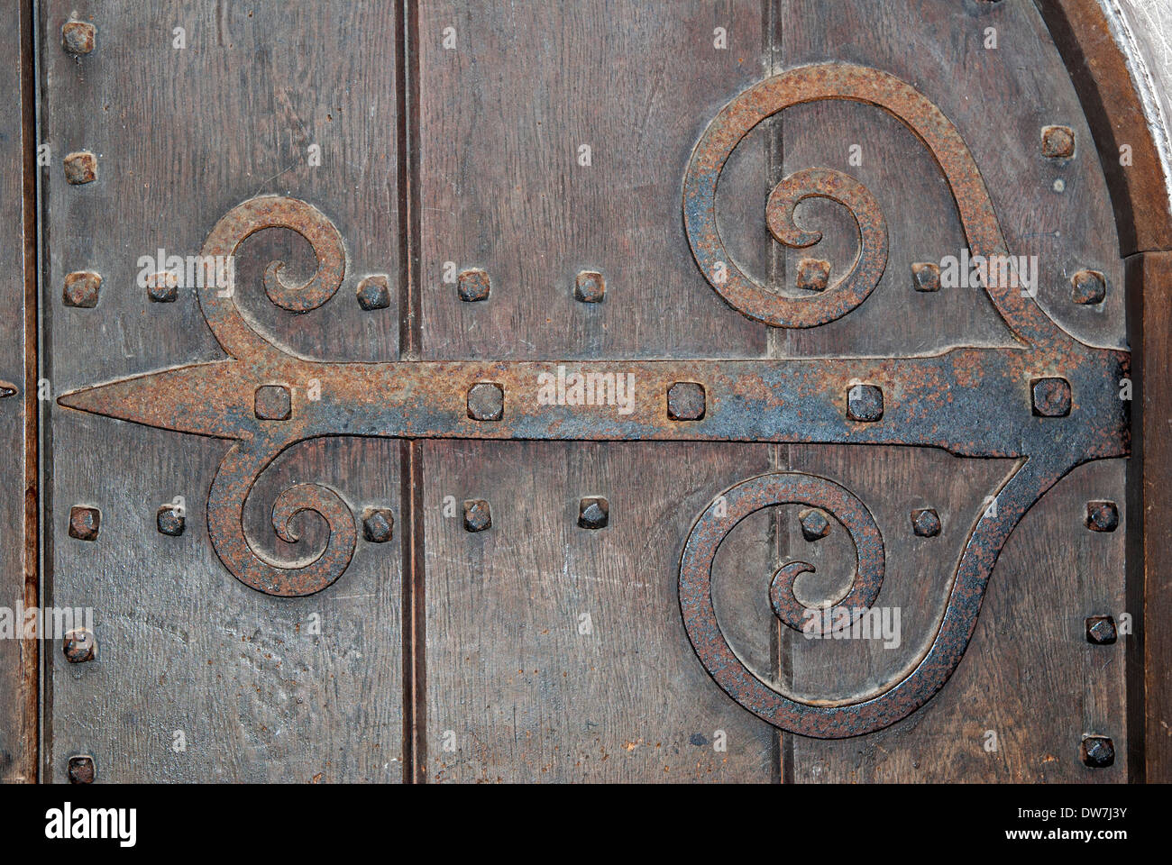 Uno stile medievale della cerniera della porta Foto Stock