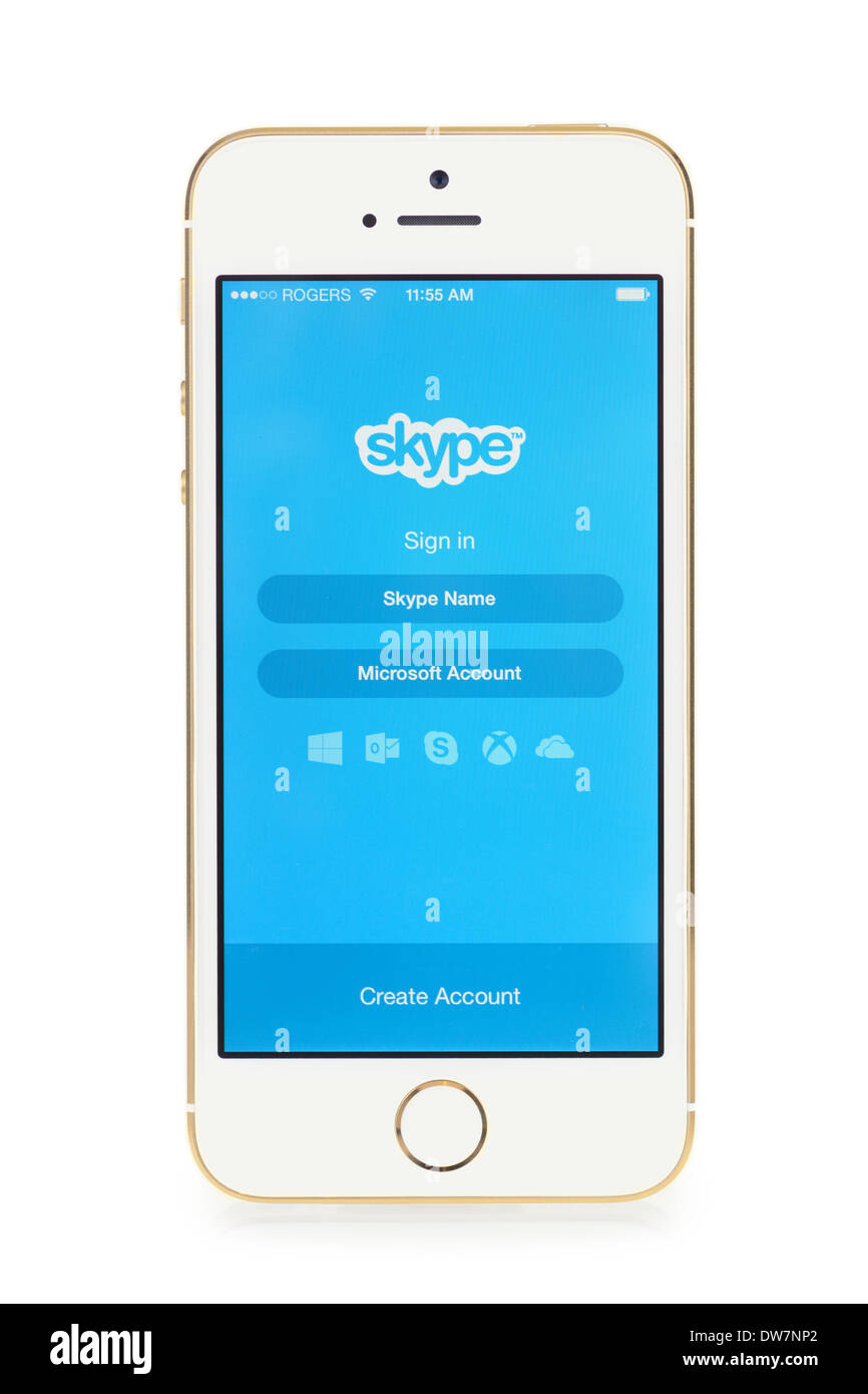 Skype iPhone 5S, installato Skype App in esecuzione su iPhone 5 S Foto Stock