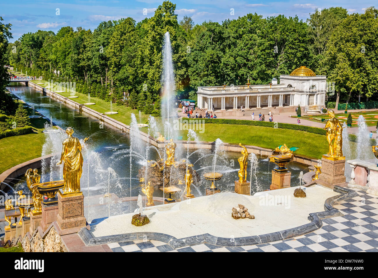 Grand cascata in Peterhof di San Pietroburgo Foto Stock