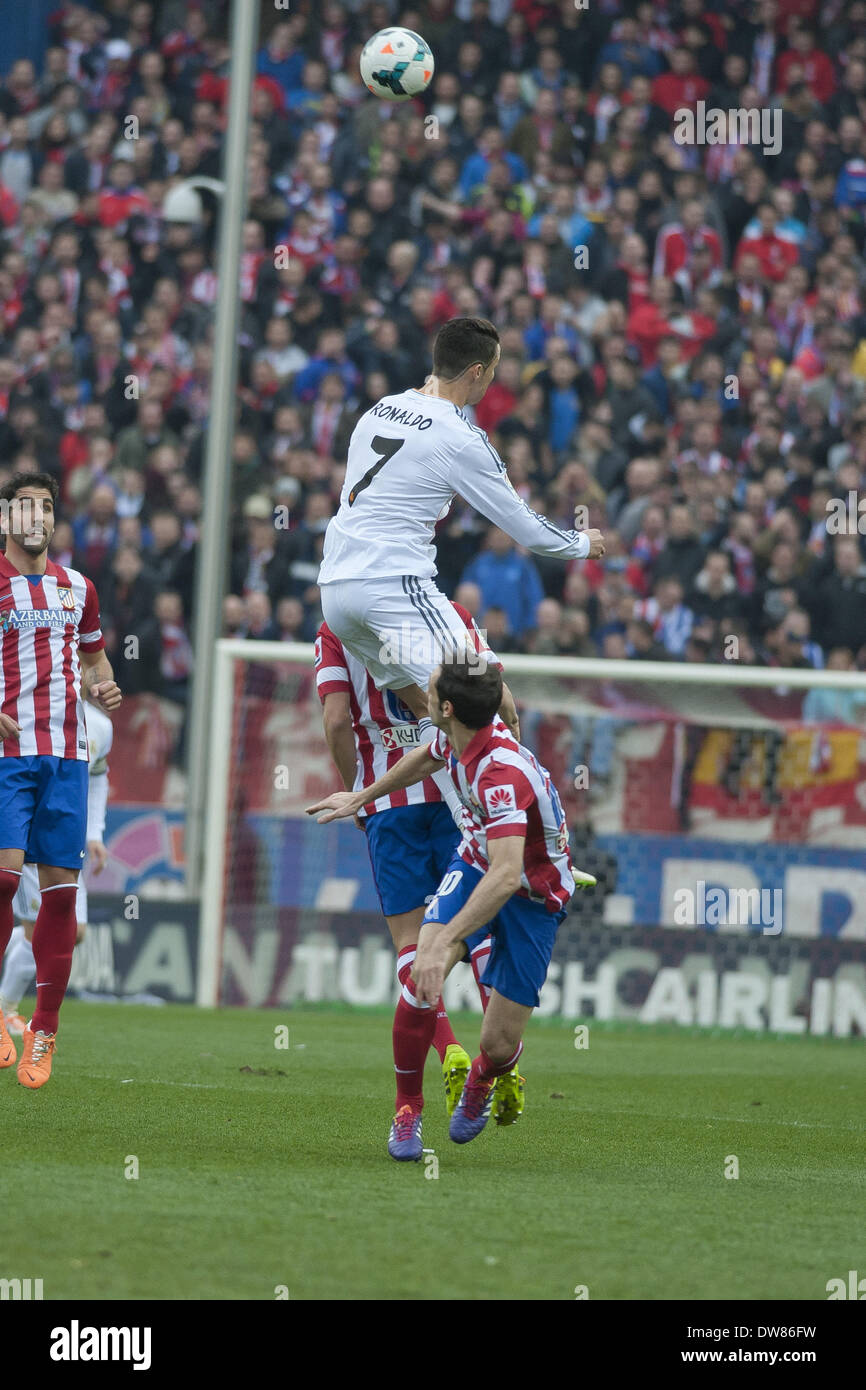 Madrid, Spagna. 2 Mar 2014. Cristiano Ronaldo giocatore del Real Madrid durante una spagnola La Liga partita di calcio tra Atlético de Madrid e il Real Madrid nel Vicente Calderón Stadium in Spagna a Madrid, domenica 2 marzo, 2014. Foto: Oscar Gonzalez/NurPhoto Credito: Oscar Gonzalez/NurPhoto/ZUMAPRESS.com/Alamy Live News Foto Stock