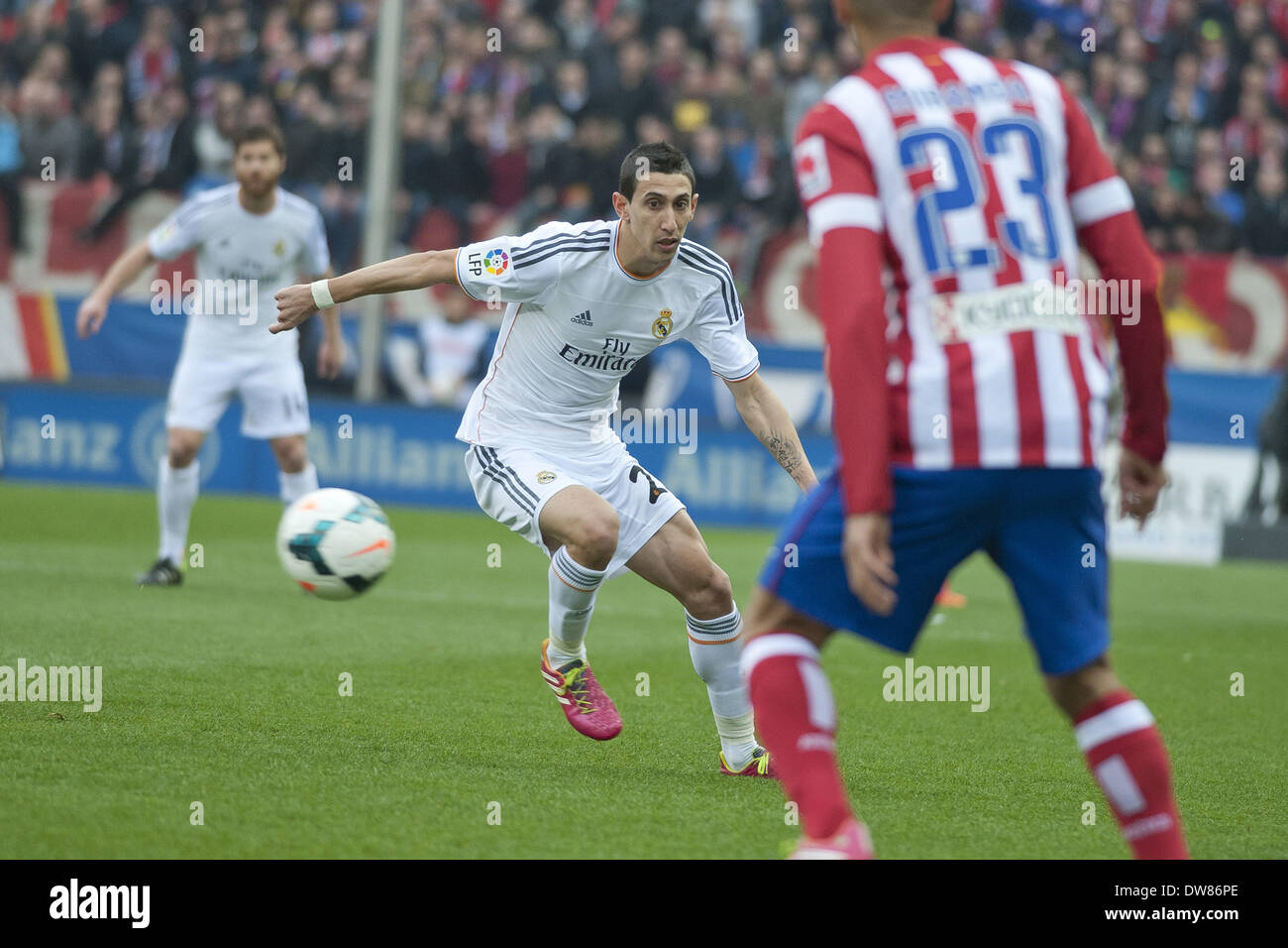 Madrid, Spagna. 2 Mar 2014. Di Maria il giocatore del Real Madrid durante una spagnola La Liga partita di calcio tra Atlético de Madrid e il Real Madrid nel Vicente Calderón Stadium in Spagna a Madrid, domenica 2 marzo, 2014. Foto: Oscar Gonzalez/NurPhoto Credito: Oscar Gonzalez/NurPhoto/ZUMAPRESS.com/Alamy Live News Foto Stock