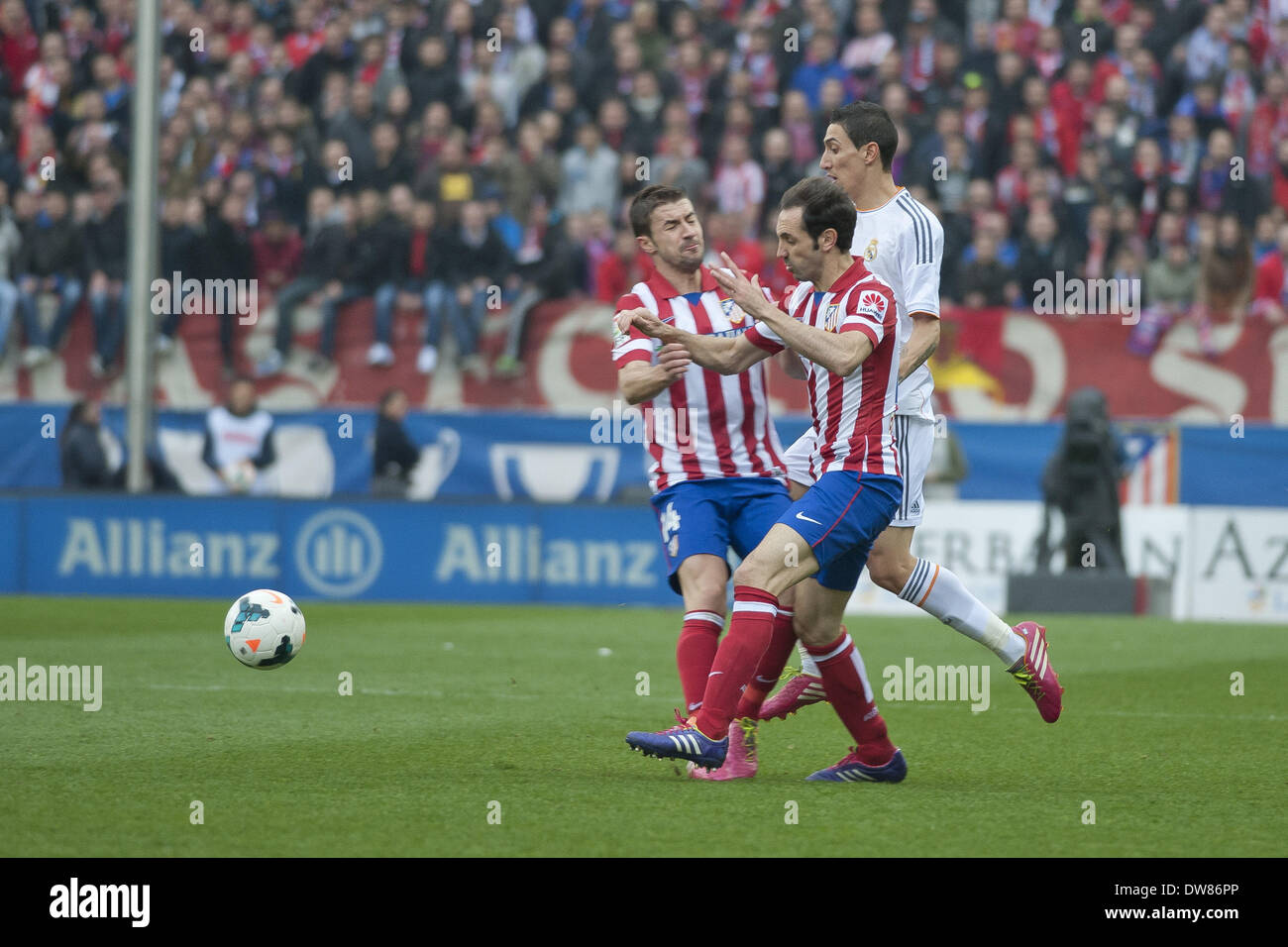 Madrid, Spagna. 2 Mar, 2014. giocatore di Atletico durante una spagnola La Liga partita di calcio tra Atlético de Madrid e il Real Madrid nel Vicente Calderón Stadium in Spagna a Madrid, domenica 2 marzo, 2014. Foto: Oscar Gonzalez/NurPhoto Credito: Oscar Gonzalez/NurPhoto/ZUMAPRESS.com/Alamy Live News Foto Stock