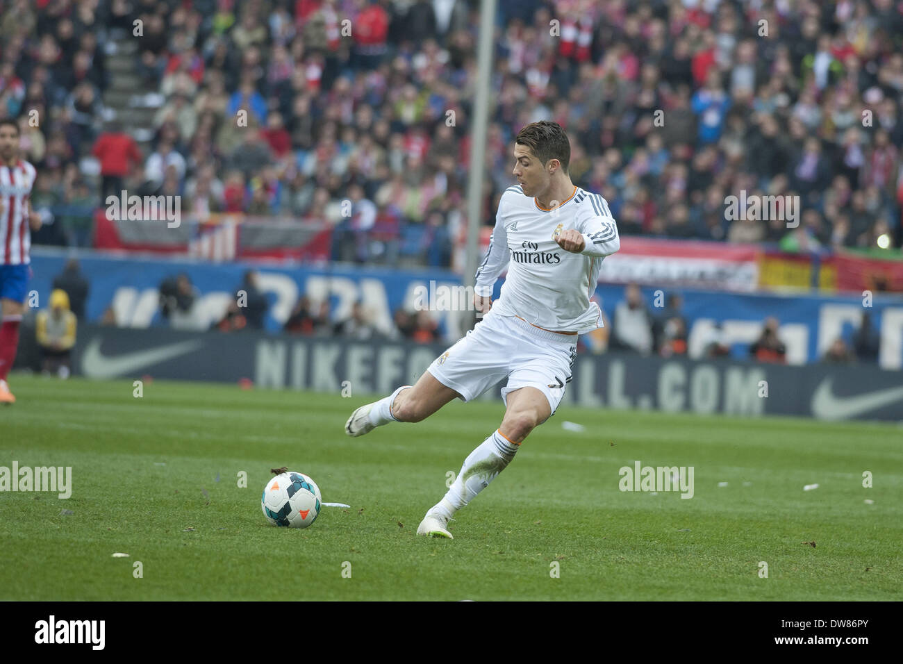 Madrid, Spagna. 2 Mar 2014. Cristiano Ronaldo giocatore del Real Madrid durante una spagnola La Liga partita di calcio tra Atlético de Madrid e il Real Madrid nel Vicente Calderón Stadium in Spagna a Madrid, domenica 2 marzo, 2014. Foto: Oscar Gonzalez/NurPhoto Credito: Oscar Gonzalez/NurPhoto/ZUMAPRESS.com/Alamy Live News Foto Stock