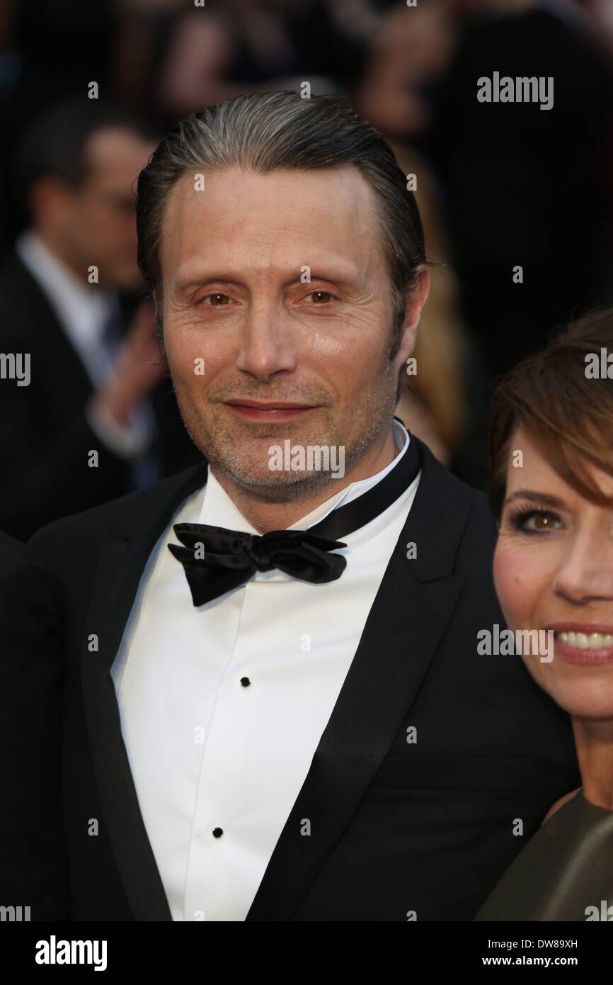 Attore Mads Mikkelsen assiste la 86Academy Awards aka Oscar in Dolby Theatre di Los Angeles, Stati Uniti d'America, il 02 marzo 2014. Foto: Hubert Boesl Foto Stock