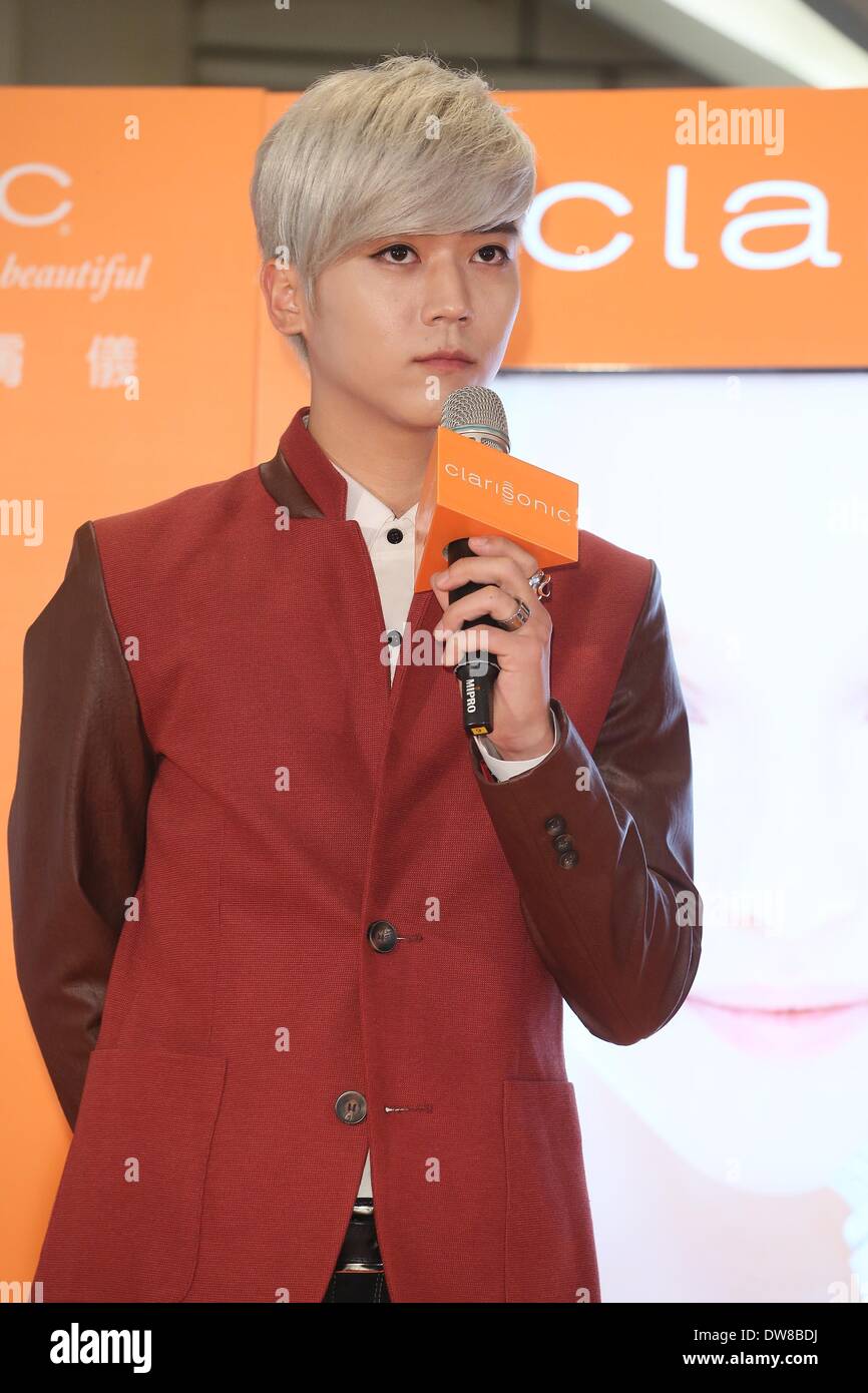 Taipei Cinese. 2 Mar 2014. Il cantante Bii promuove prodotti cosmetici di marca a Taipei, Cina domenica 2 marzo 2014. © TopPhoto/Alamy Live News Foto Stock