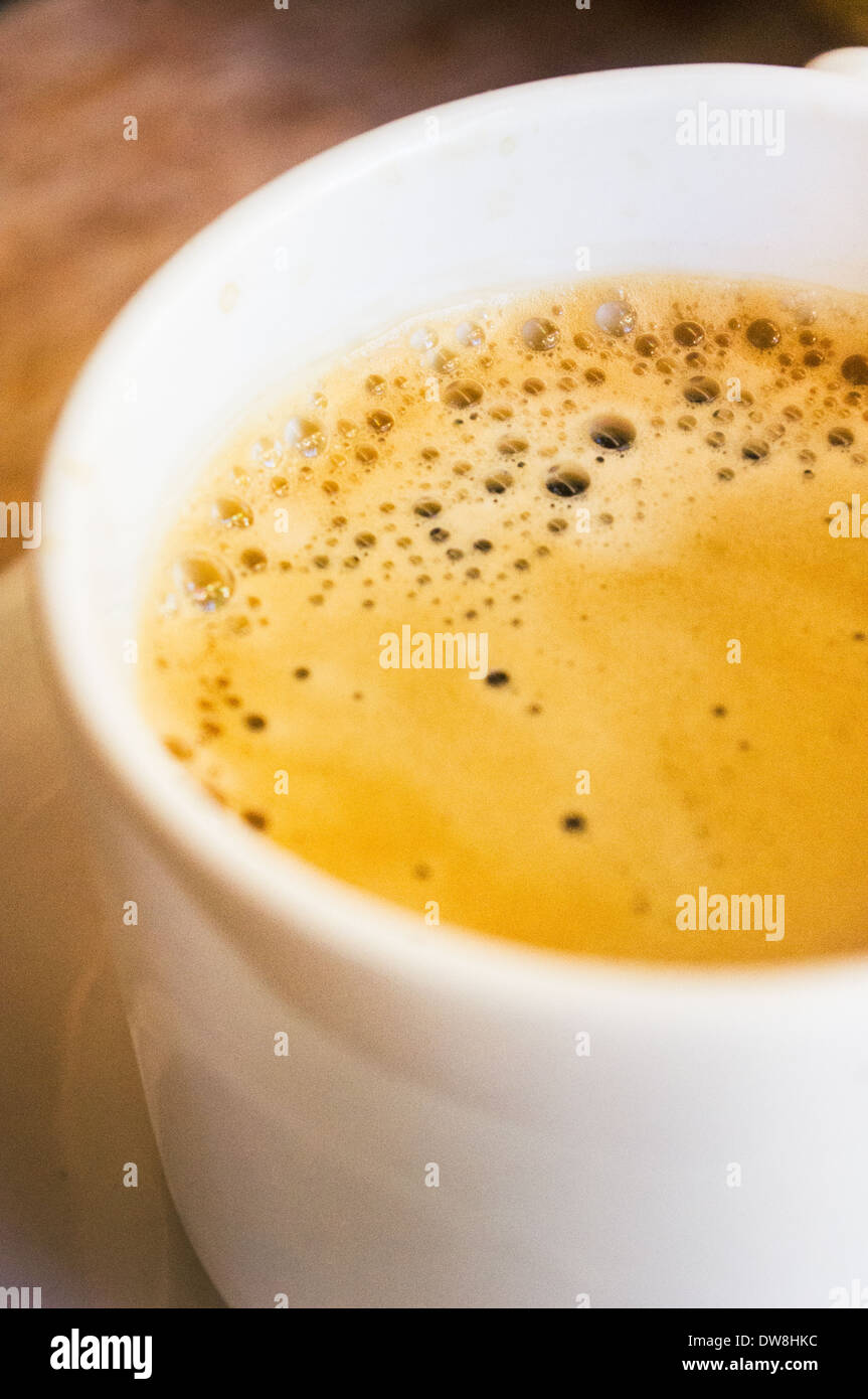 Freschi di infuso di caffè espresso per la prima colazione, per una buona mattina. Foto Stock