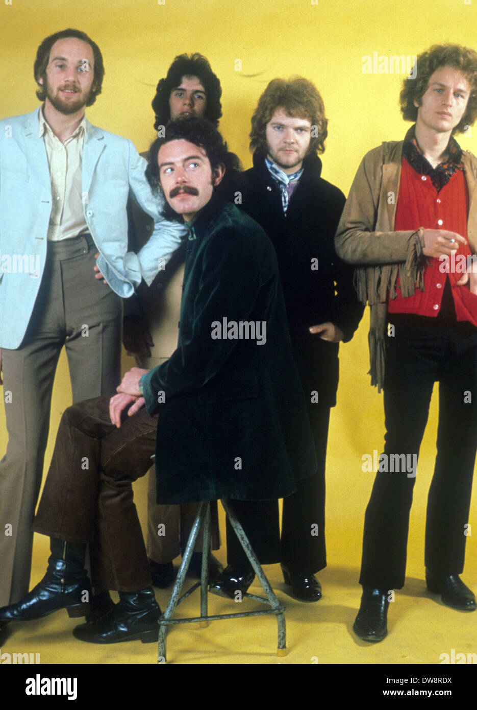 Famiglia UK del gruppo rock Luglio 1968. Da l: Rob Townsend, John Whitney, Jim King, Roger Chapman, Ric Grech seduto. Foto Tony Gale Foto Stock