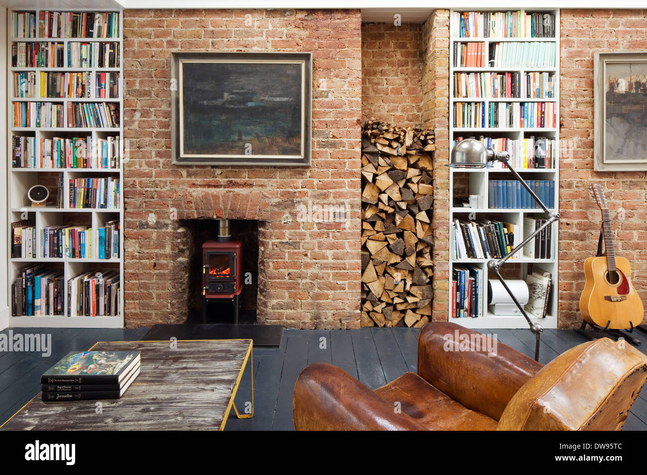 Studio di Brighton House, Brighton, Regno Unito. Architetto: Richard DELTA NAT GAS Design., 2014. Vista di artista studio rivelando dopp Foto Stock