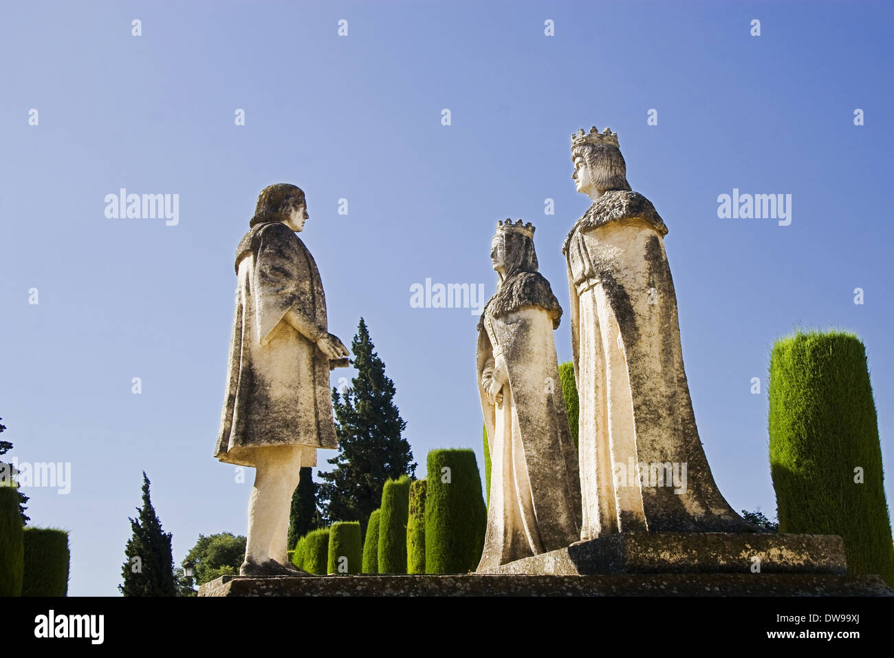 I RE CATTOLICI E Cristobal Colon statua, giardini dell'Alcazar, Cordoba Foto Stock