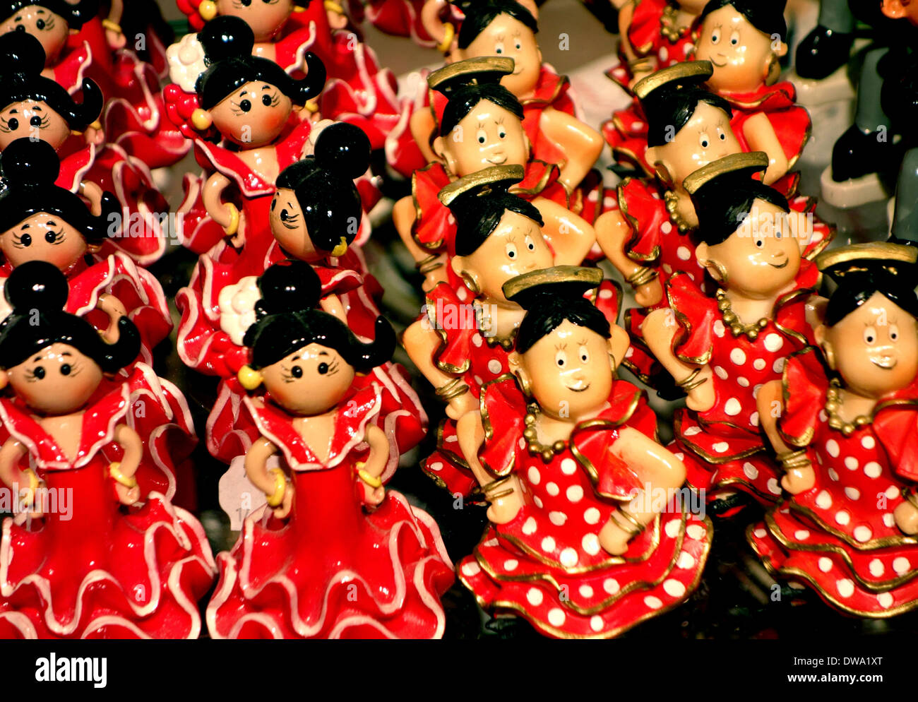 Figure di flamenco in vendita a Madrid souvenir shop, Spagna Foto Stock