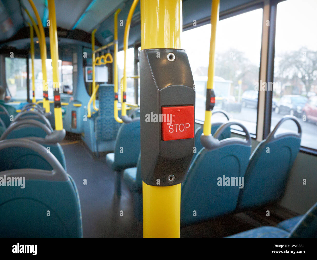 Pulsante di arresto sul bus regno unito Foto Stock