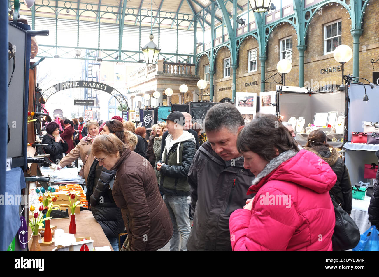 Il covent garden mercato arti e mestieri Londra Regno Unito 2014 Foto Stock