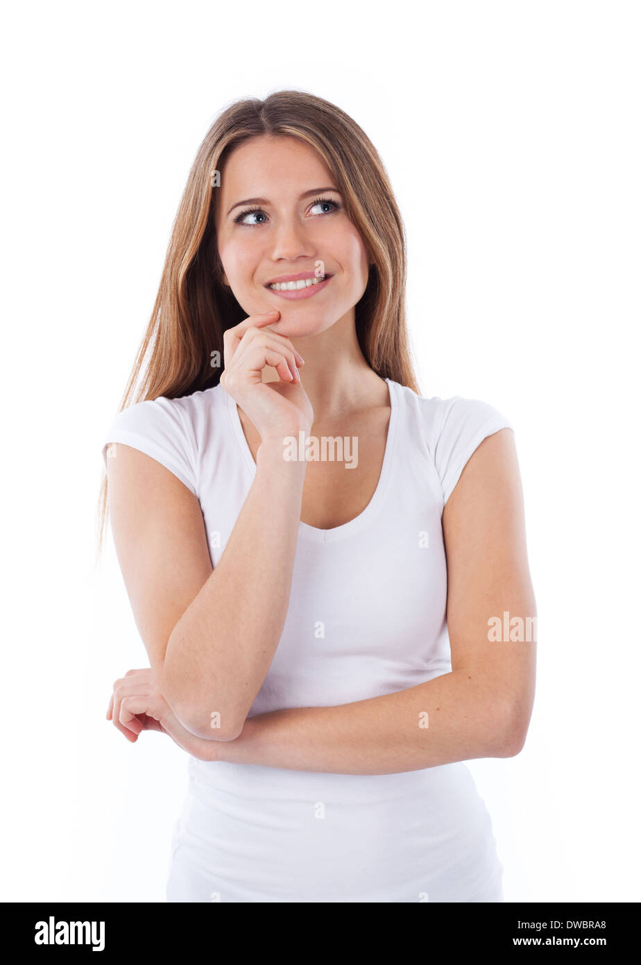 Ritratto di una donna sorridente guardando in alto, isolato su bianco Foto Stock