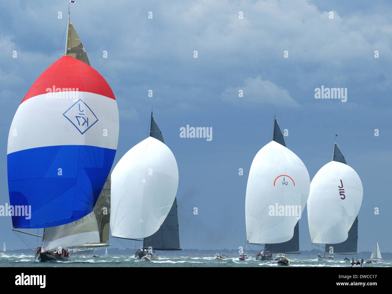 J-Class Yachts corse off Isle of Wight H1 Cuor di Leone H2 Rainbow J5 RangerJK7 Valsheda Foto Stock