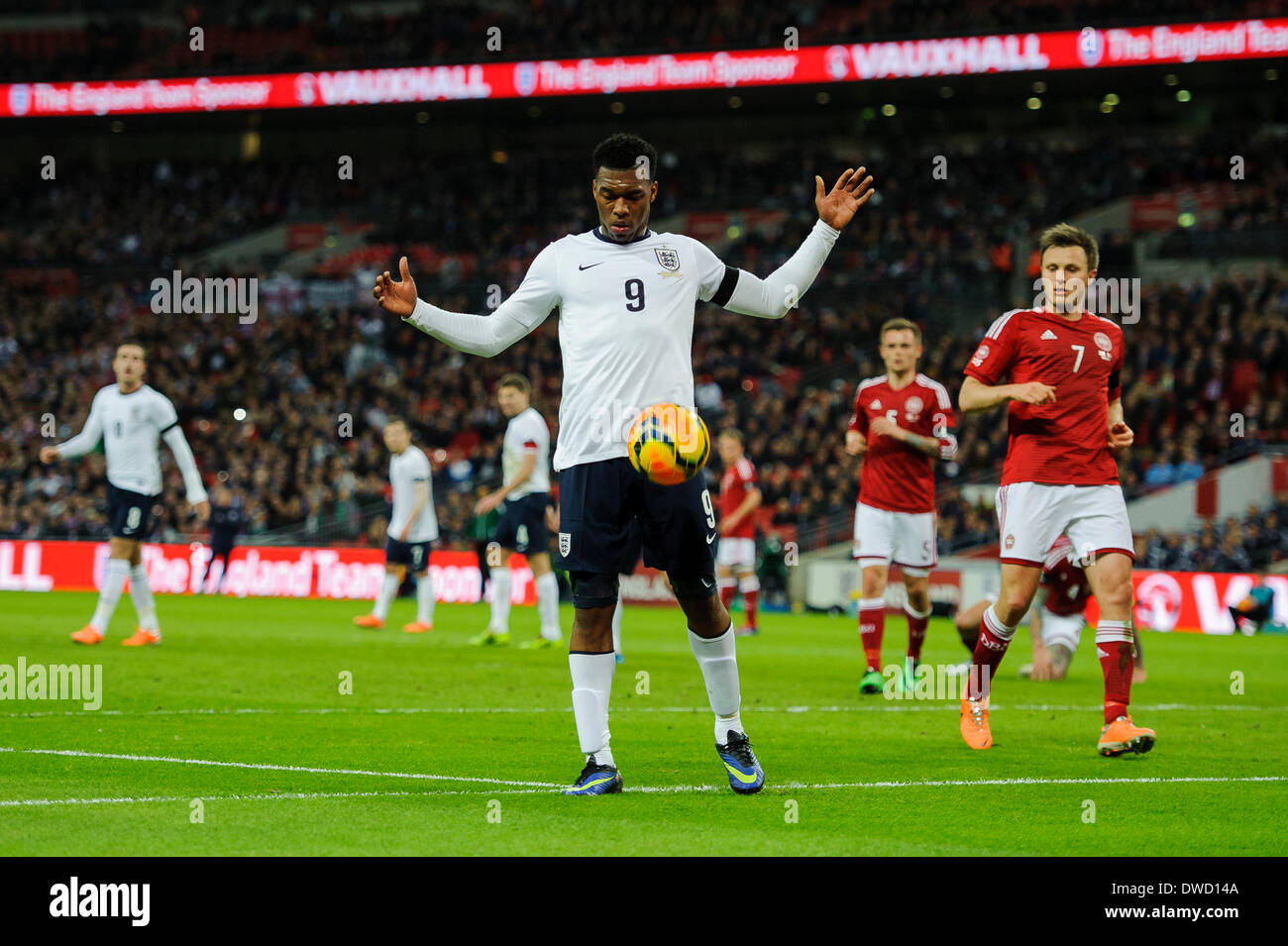 Londra, Regno Unito. 05 Mar, 2014. Daniel Sturridge dell'Inghilterra (Liverpool) in azione durante l'amichevole internazionale fixture tra Inghilterra e Danimarca dallo stadio di Wembley. Credito: Azione Sport Plus/Alamy Live News Foto Stock