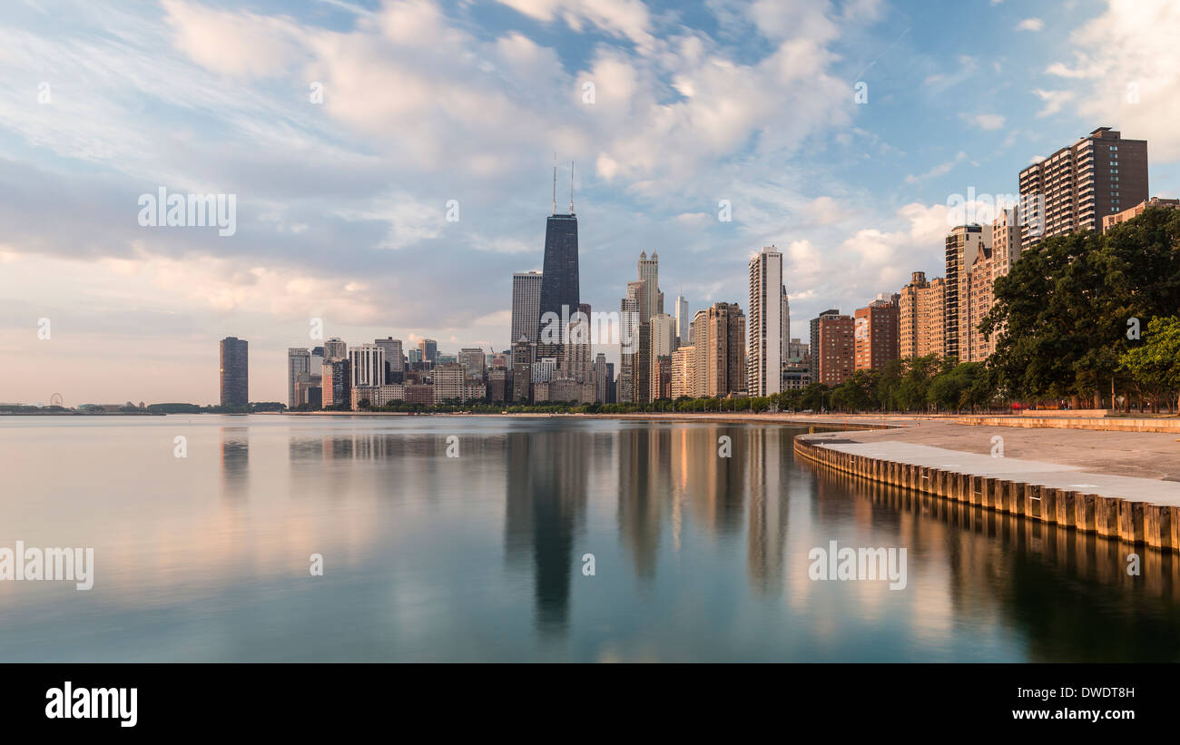 Chicago, Illinois, Stati Uniti d'America, skyline della città e del Lago Michigan Foto Stock