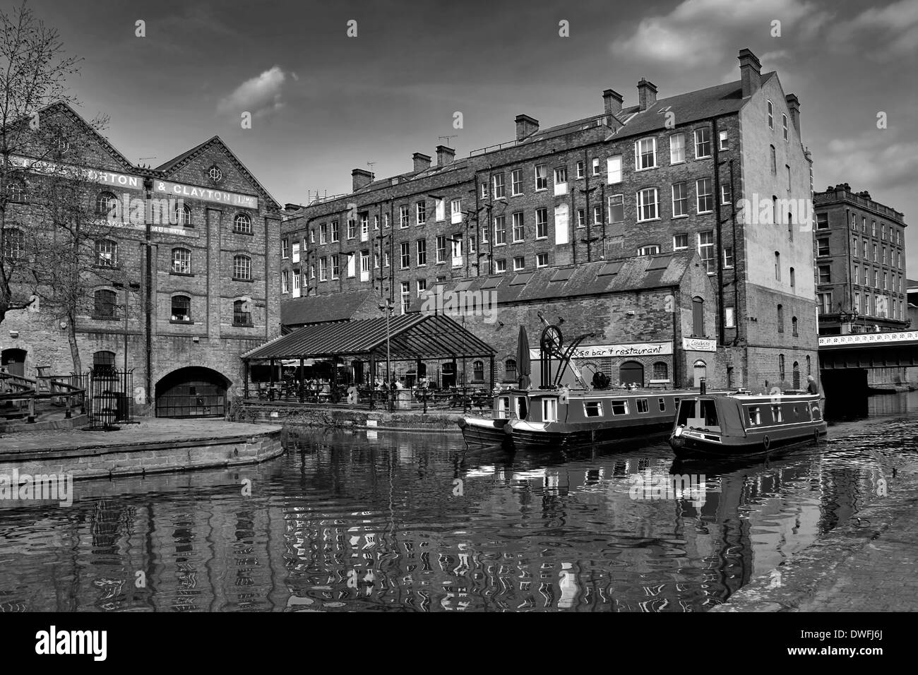 Narrowboats sul fiume Trent, area del litorale, Nottingham, Nottinghamshire county, England, Regno Unito Foto Stock