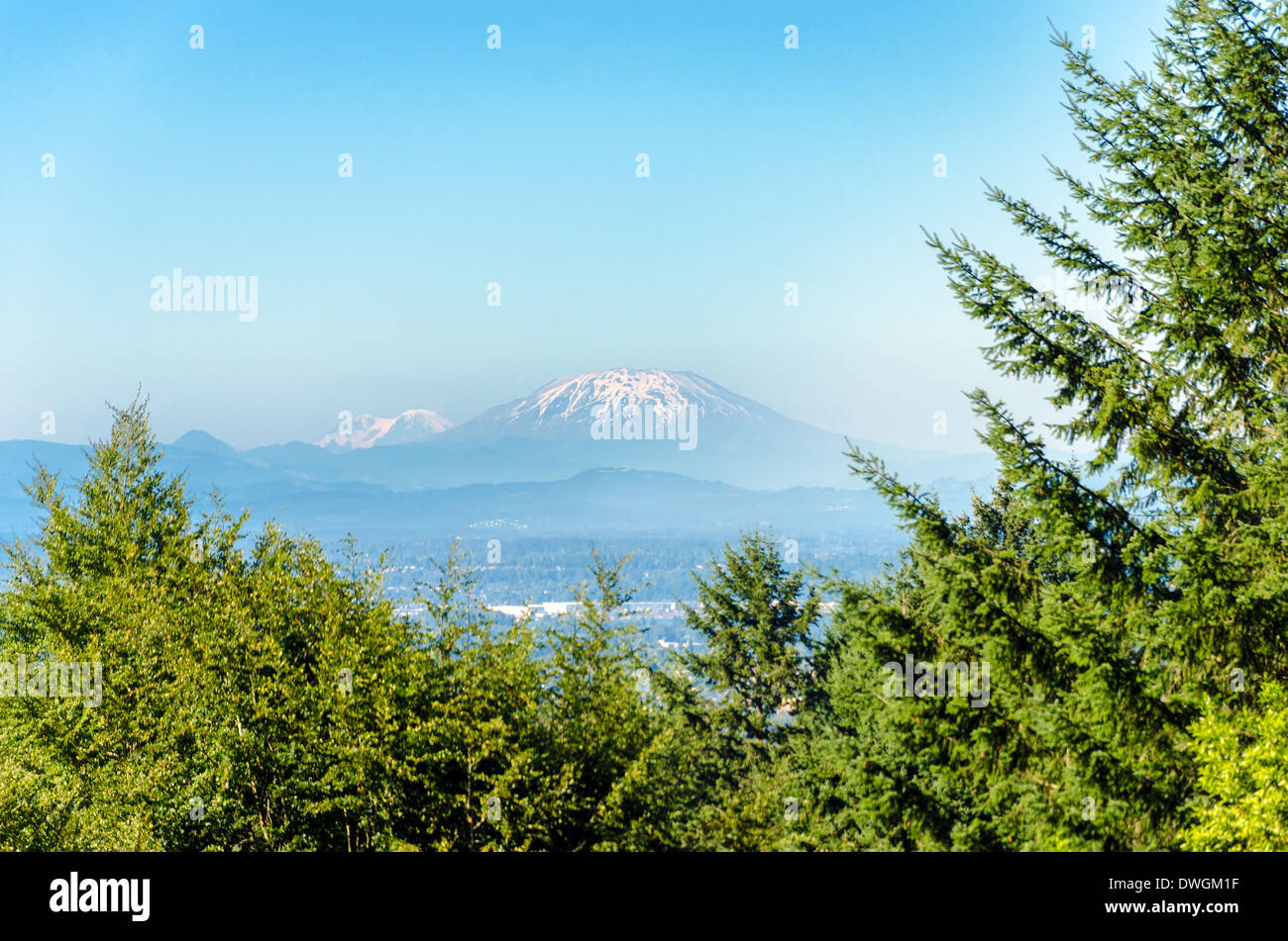 Vista del Monte St Helens visto da Portland, Oregon Foto Stock