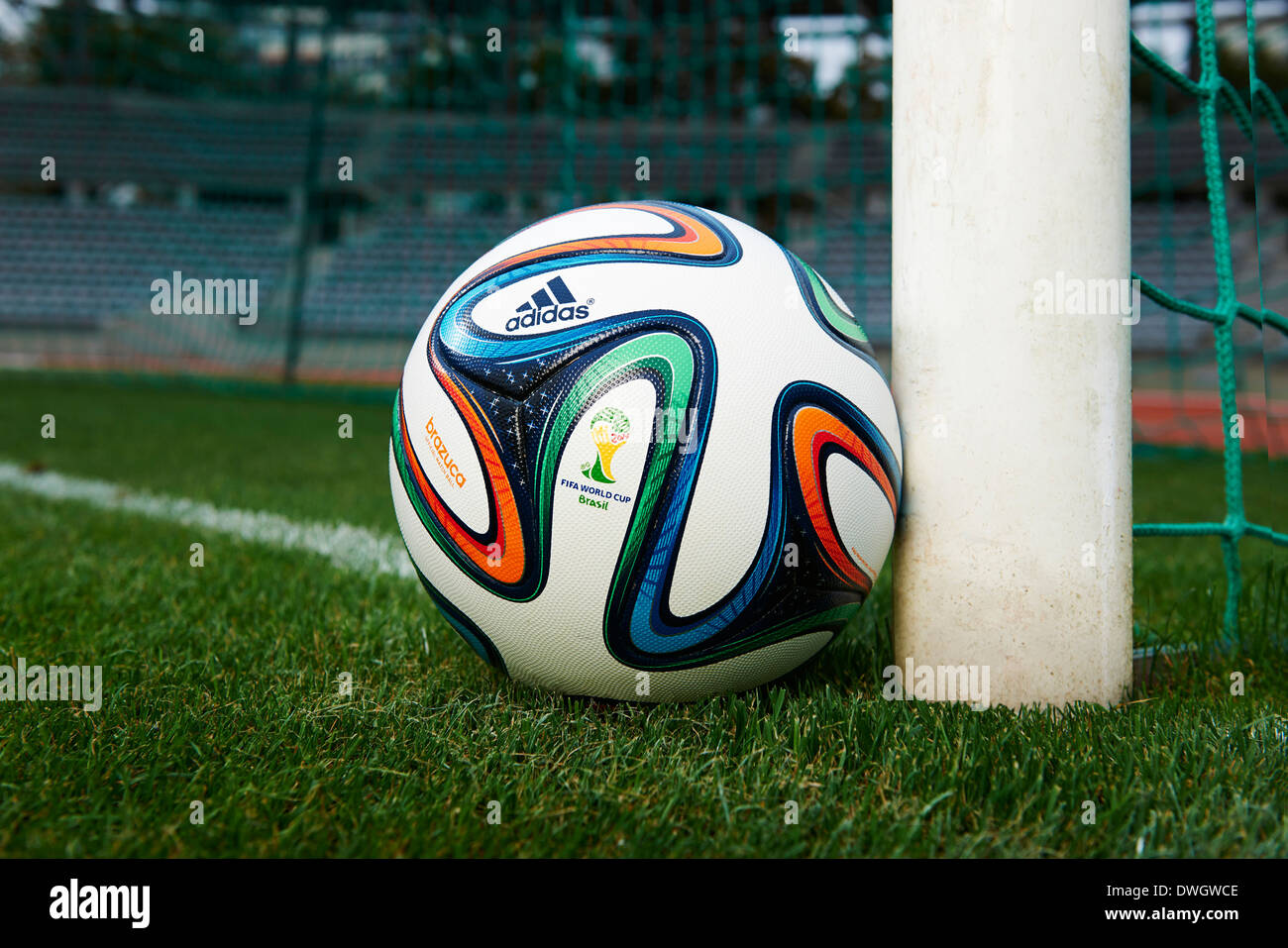 Brazuca, matchball ufficiale della Coppa del Mondo FIFA Brasile 2014 Foto Stock