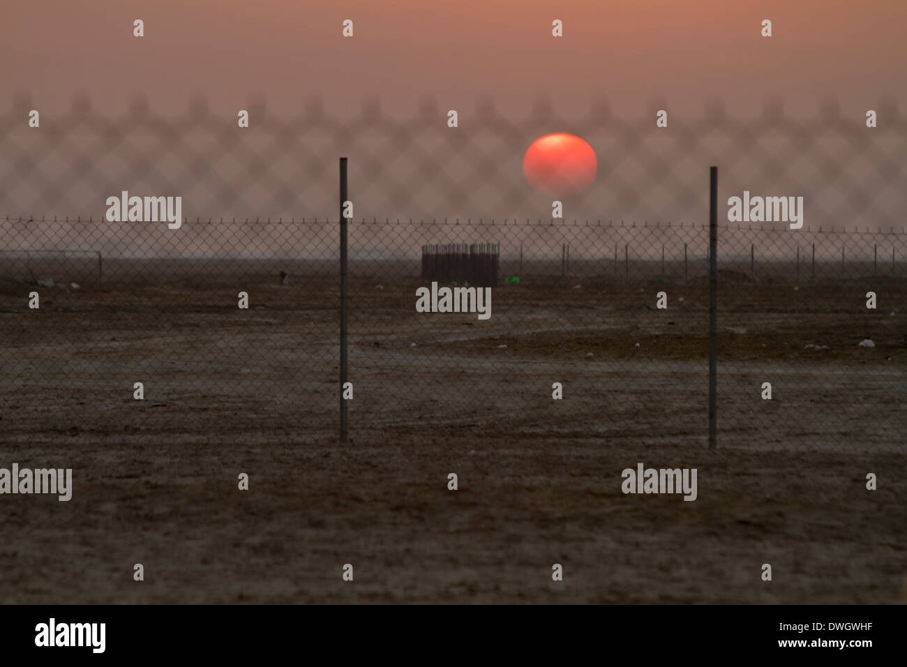 Il Qatar City Scape View Morning Mist Quay Sun Flare Foto Stock