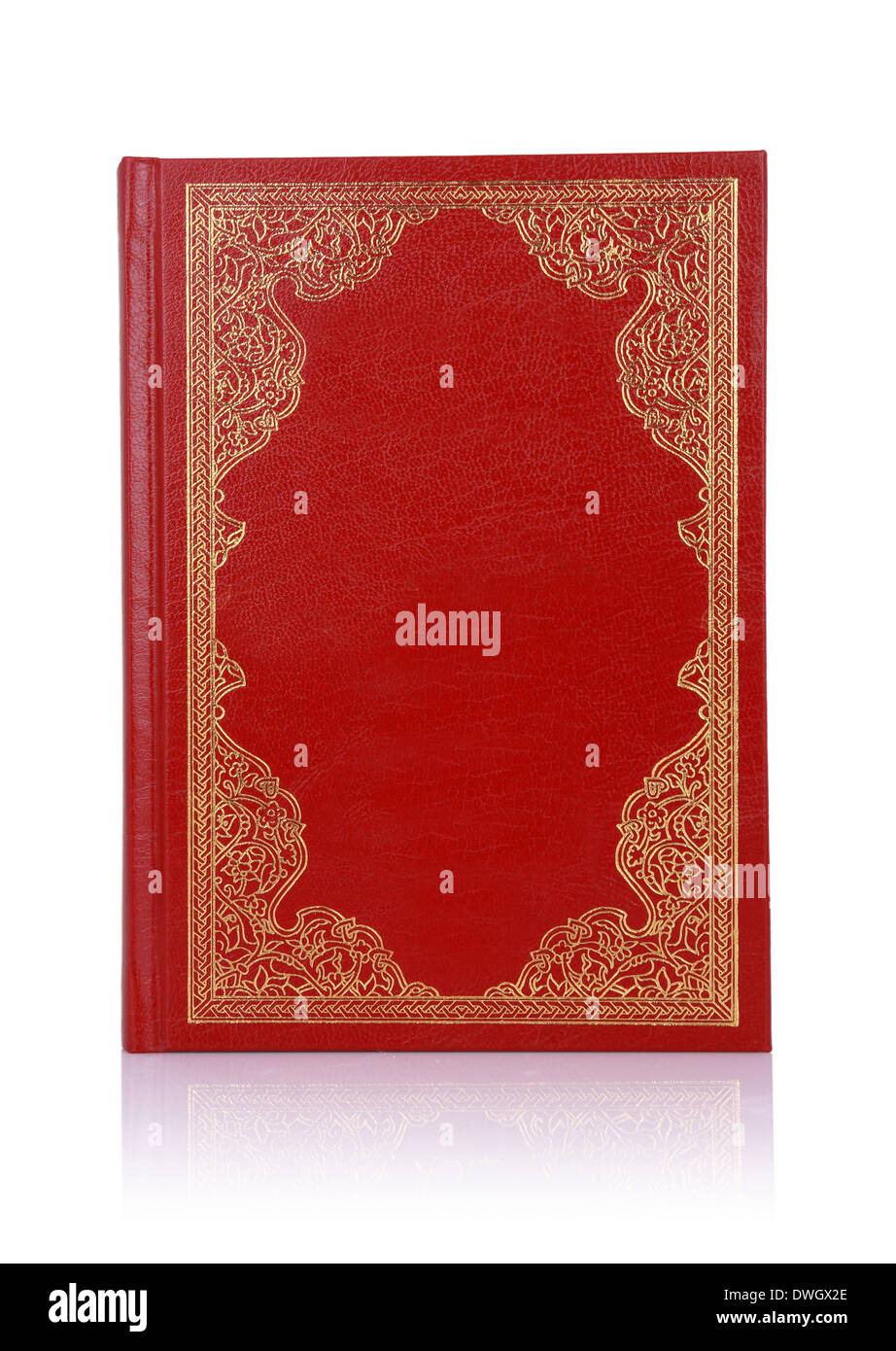 Vecchio libro rosso con il colore oro ornamento sul coperchio isolato su bianco Foto Stock