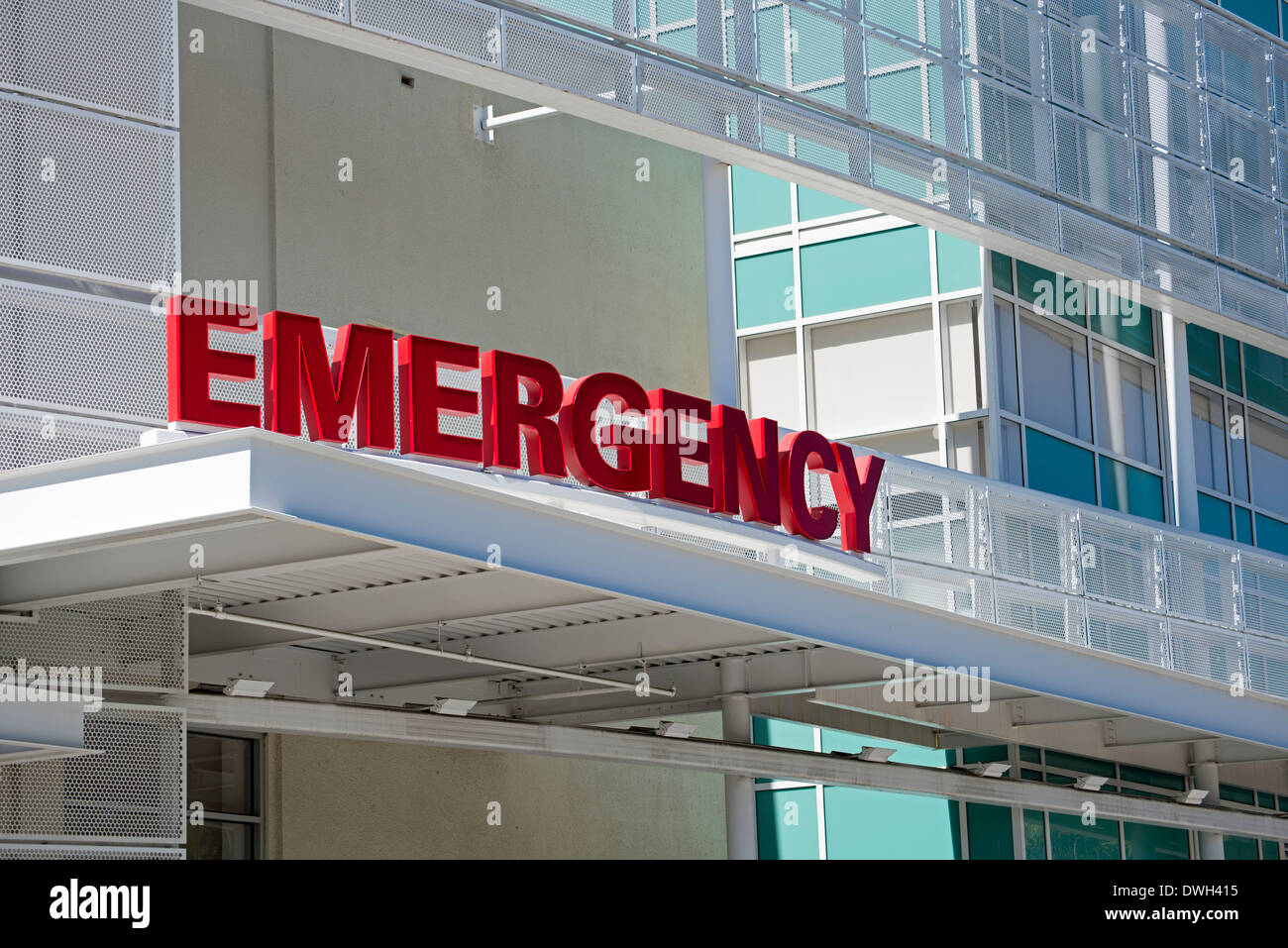 Segno di emergenza al di fuori dell'Università della California a San Diego (UCSD) Medical Center stanza di emergenza, San Diego, California USA Foto Stock