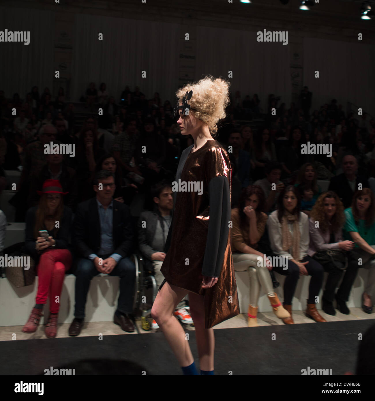 8 marzo 2014, Lisbona Fashion Week AW 2014 Lidja Kolovrat visualizza Foto Stock