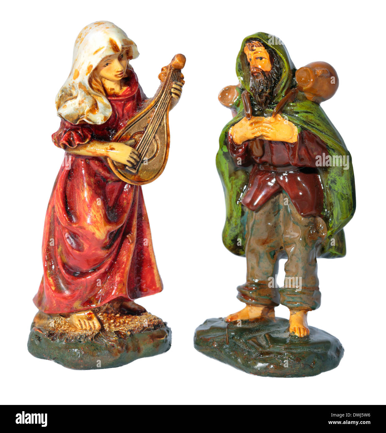 Ragazza con liuto e contadino, Natale terra cotta figurine (presepi), Napoli, Italia, su sfondo bianco Foto Stock