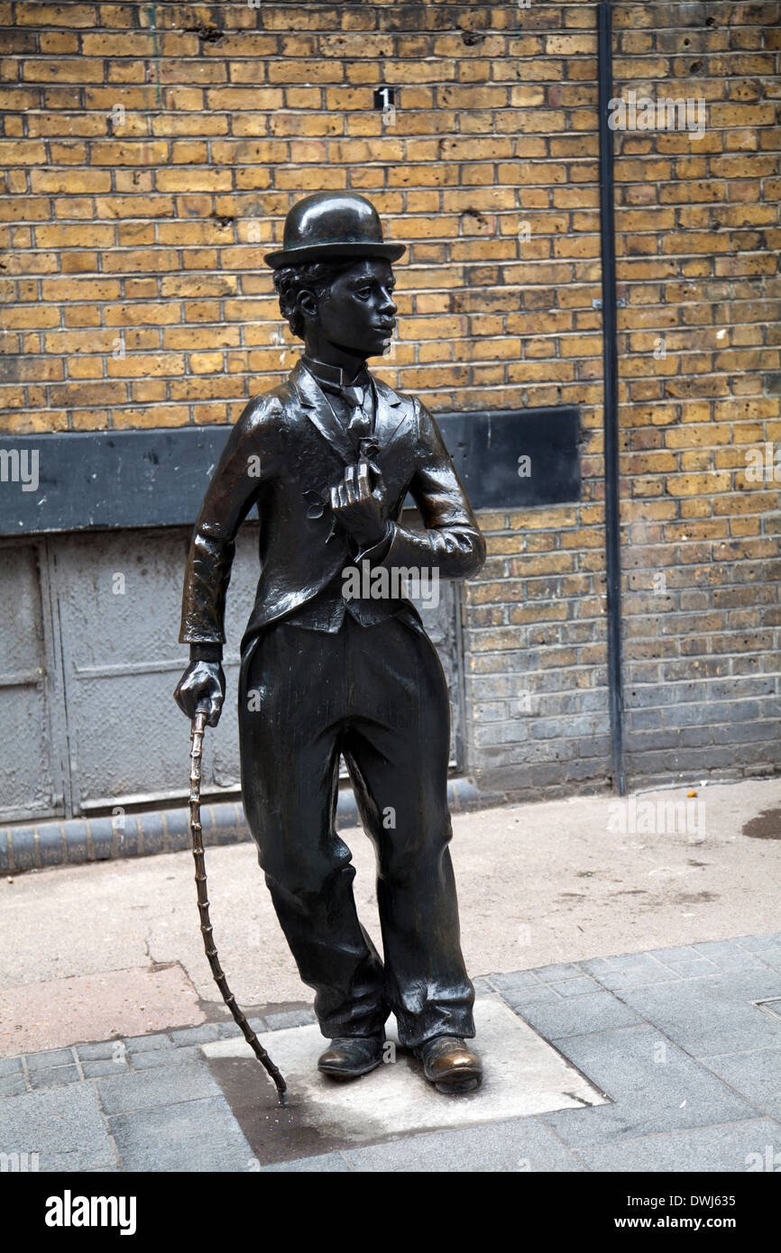 Charlie Chaplin Statua in Leicester plc nel West End di Londra - Regno Unito Foto Stock