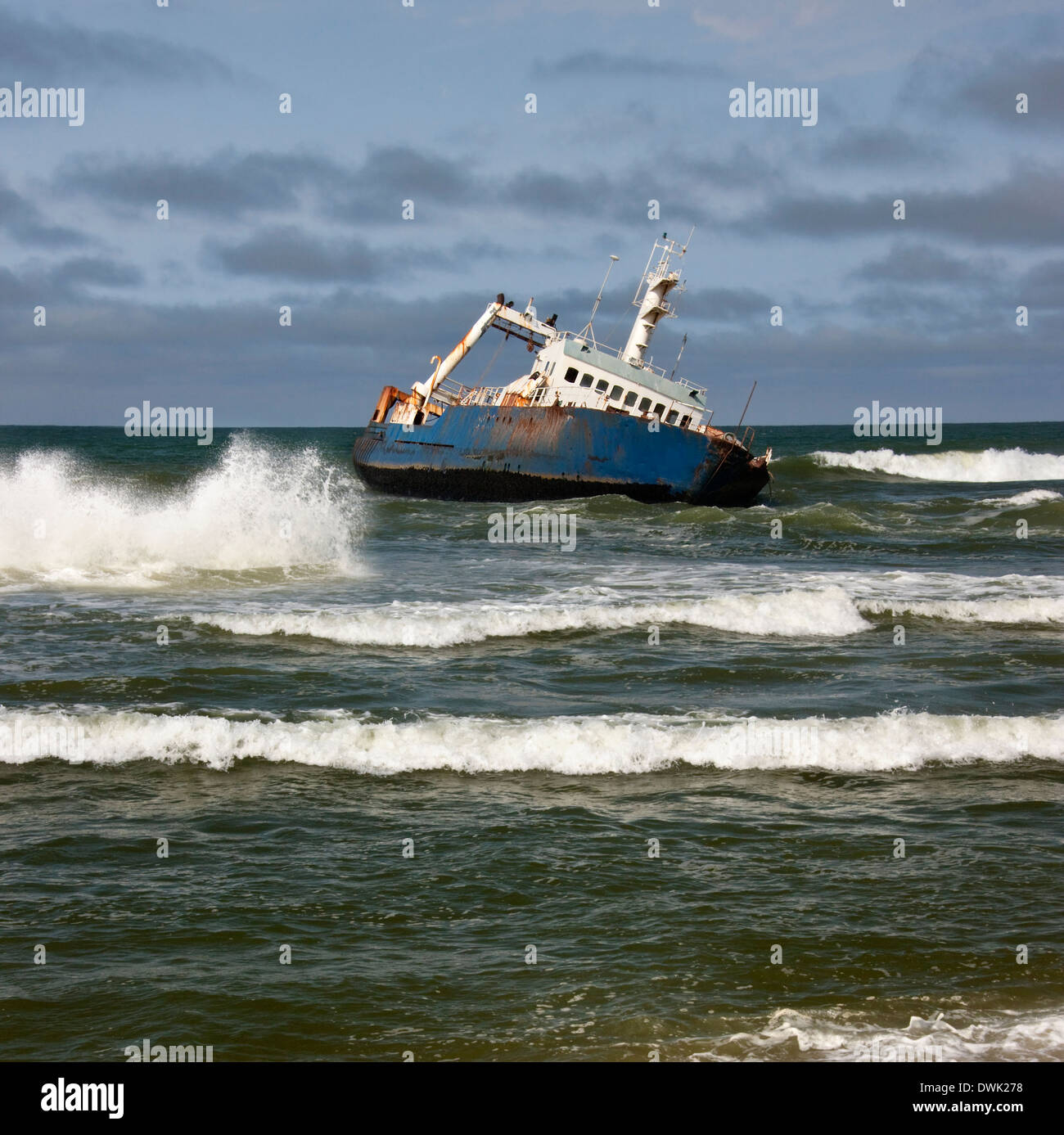 Un naufragio su la Skeleton Coast in Namibia Foto Stock