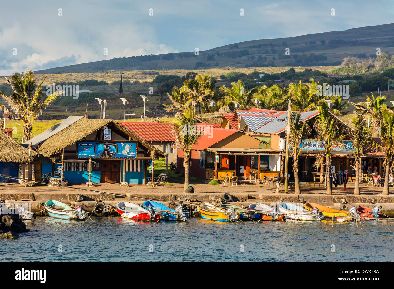 Il porto di Hanga Roa sull'Isola di Pasqua (Isla de Pascua) (Rapa Nui), Cile, Sud America Foto Stock