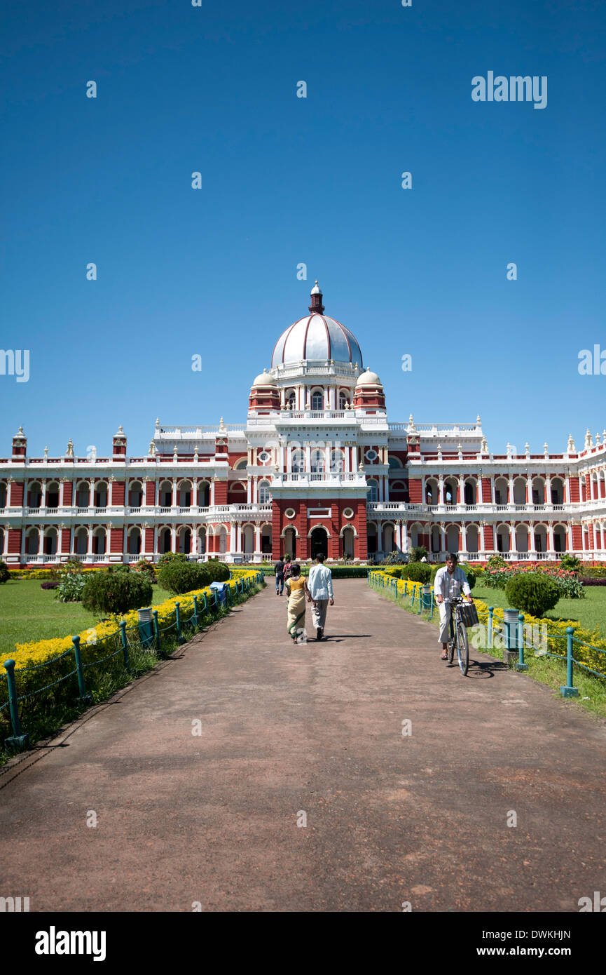Cooch Behar Palace (Victor Giubileo Palace) costruito nel 1887 e modellata su Buckingham Palace, Cooch Behar, West Bengal, India Foto Stock