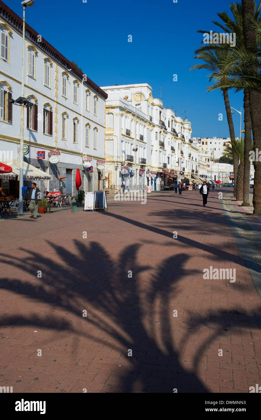 Espagne Street sul lungomare, Tangeri, Marocco, Africa Settentrionale, Africa Foto Stock