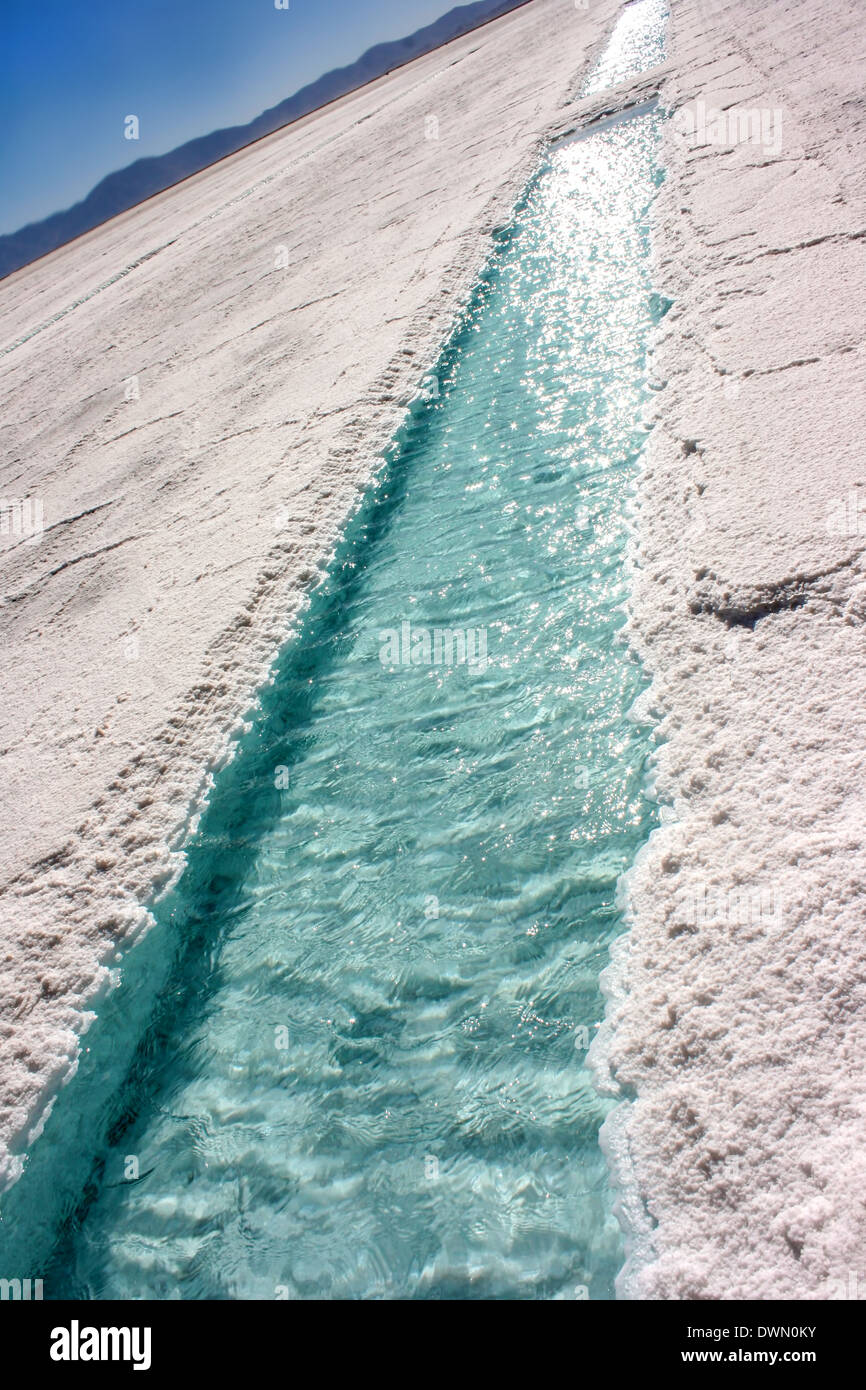 Un enorme campo di sale nel nord dell'Argentina Foto Stock
