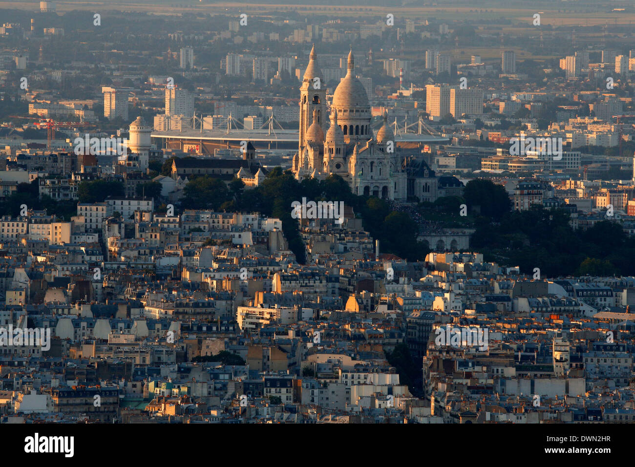 La Basilica del Sacre Coeur (Sacro Cuore), Montmartre, Parigi, Francia, Europa Foto Stock