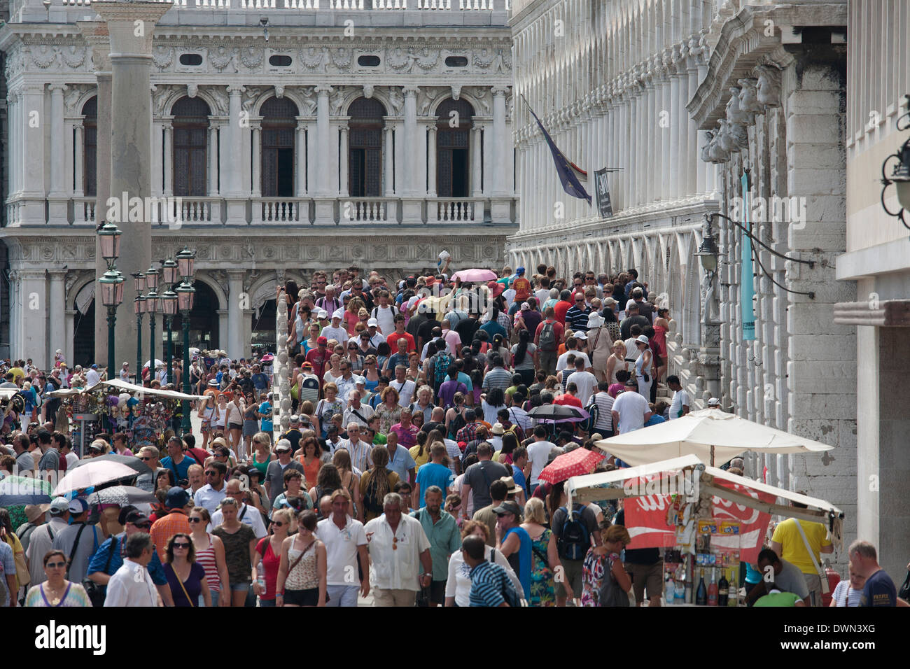 Riva degli Schiavoni a Venezia - Intensivo per il turismo a Venezia Foto Stock