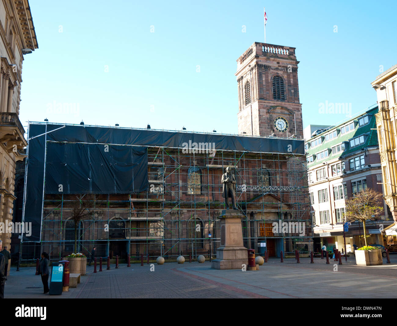 St rna Chiesa sotto la riparazione, St rna Square,Central Manchester, Manchester REGNO UNITO. Foto Stock