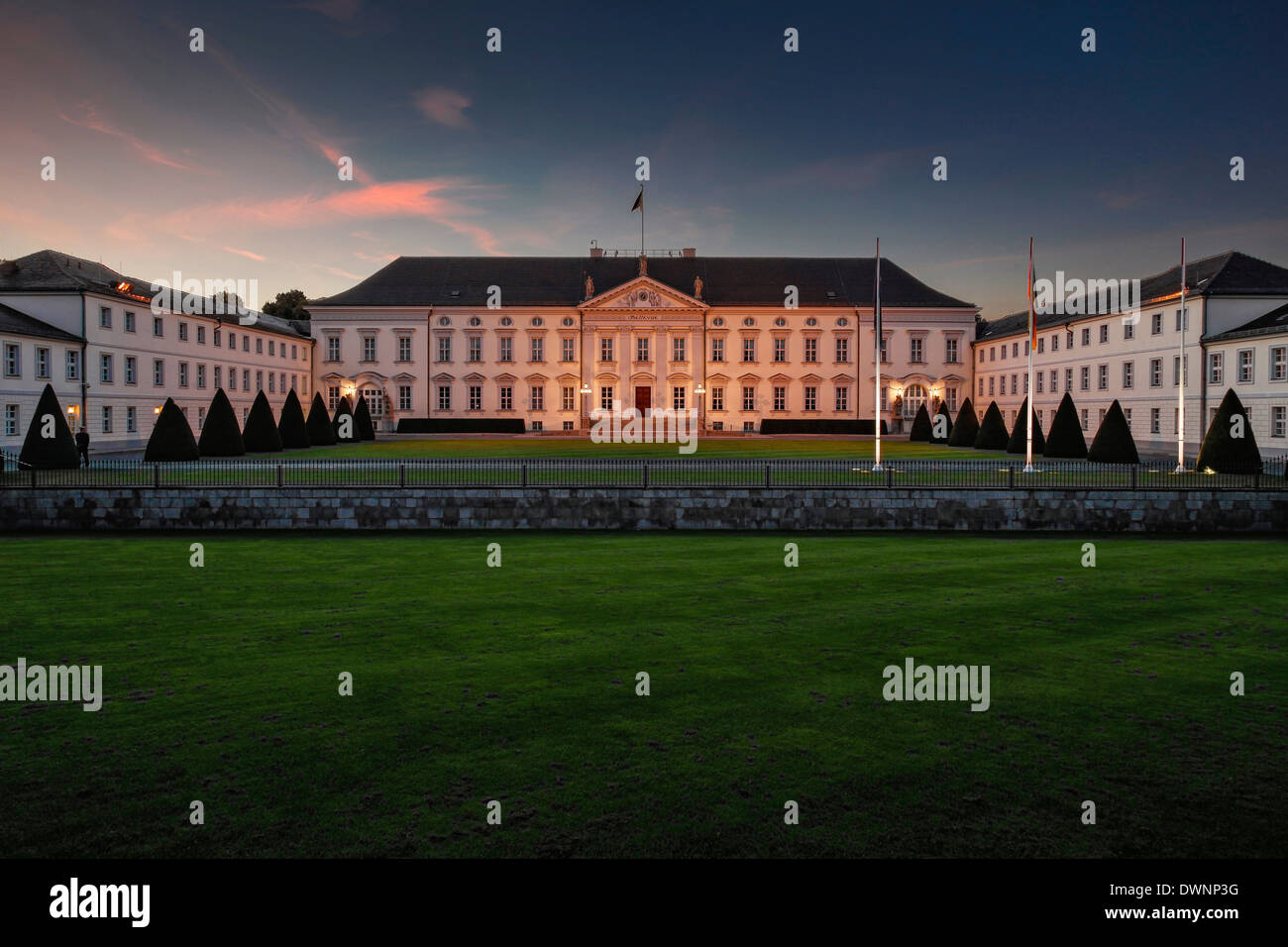 Schloss Bellevue Palace, residenza ufficiale del Presidente federale tedesco, il Tiergarten di Berlino, Germania Foto Stock