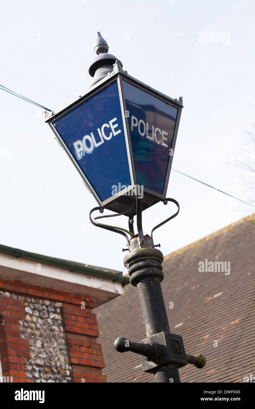 Vecchio stile lampada di polizia sul post. Foto Stock