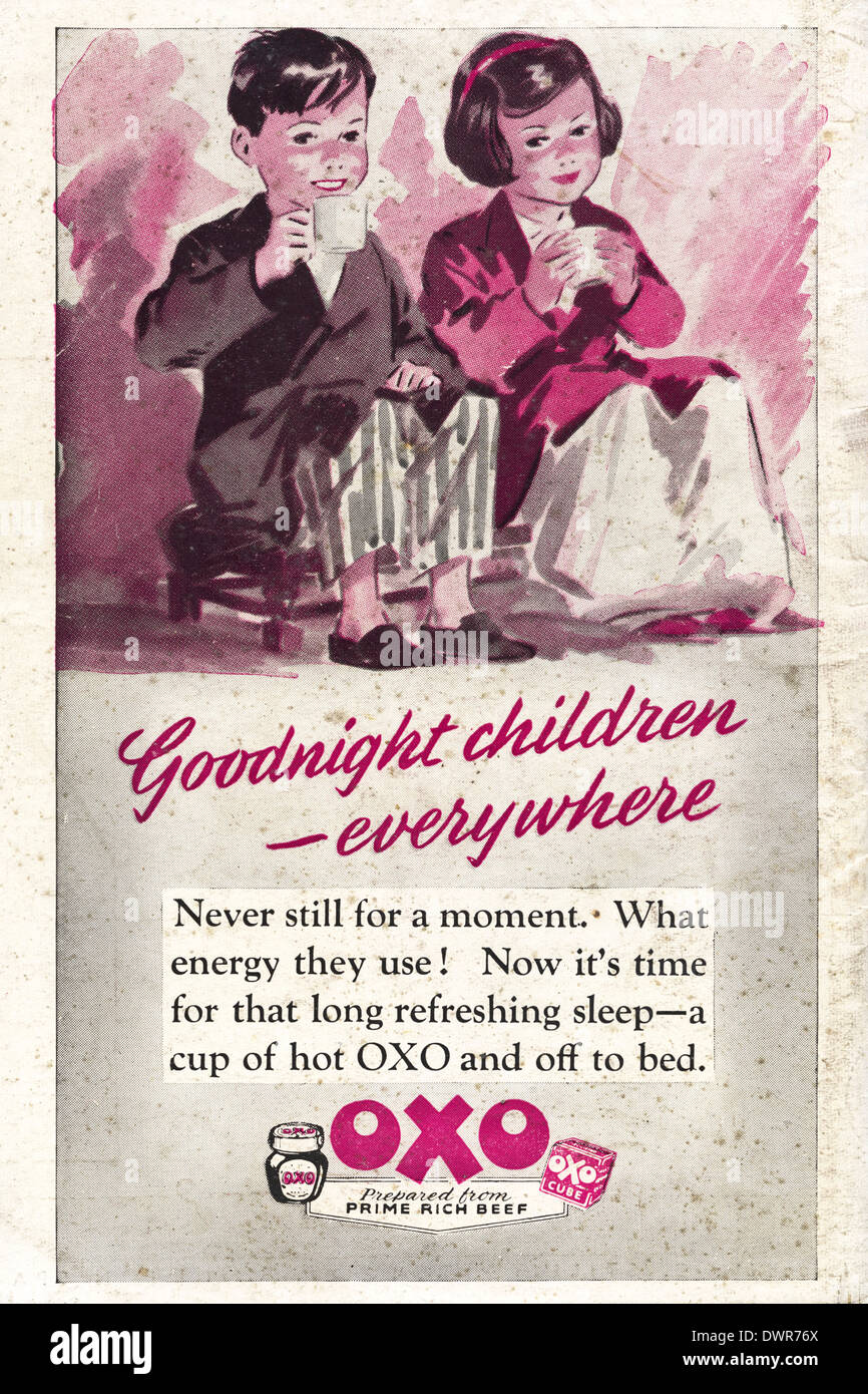 1940s tempo di guerra annuncio nella rivista per le giovani donne circa 1944 pubblicità OXO drink di carni bovine Foto Stock