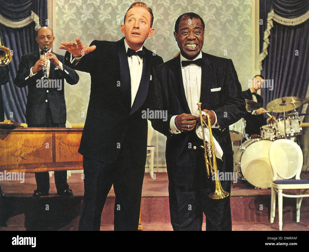 Alta società 1956 MGM film musicale con Bing Crosby a sinistra e a Louis Armstrong Foto Stock