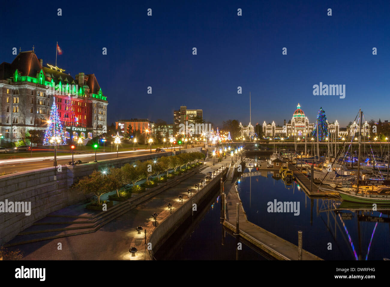 Fairmont Empress Hotel illuminato con luci di Natale-Victoria, British Columbia, Canada. Foto Stock