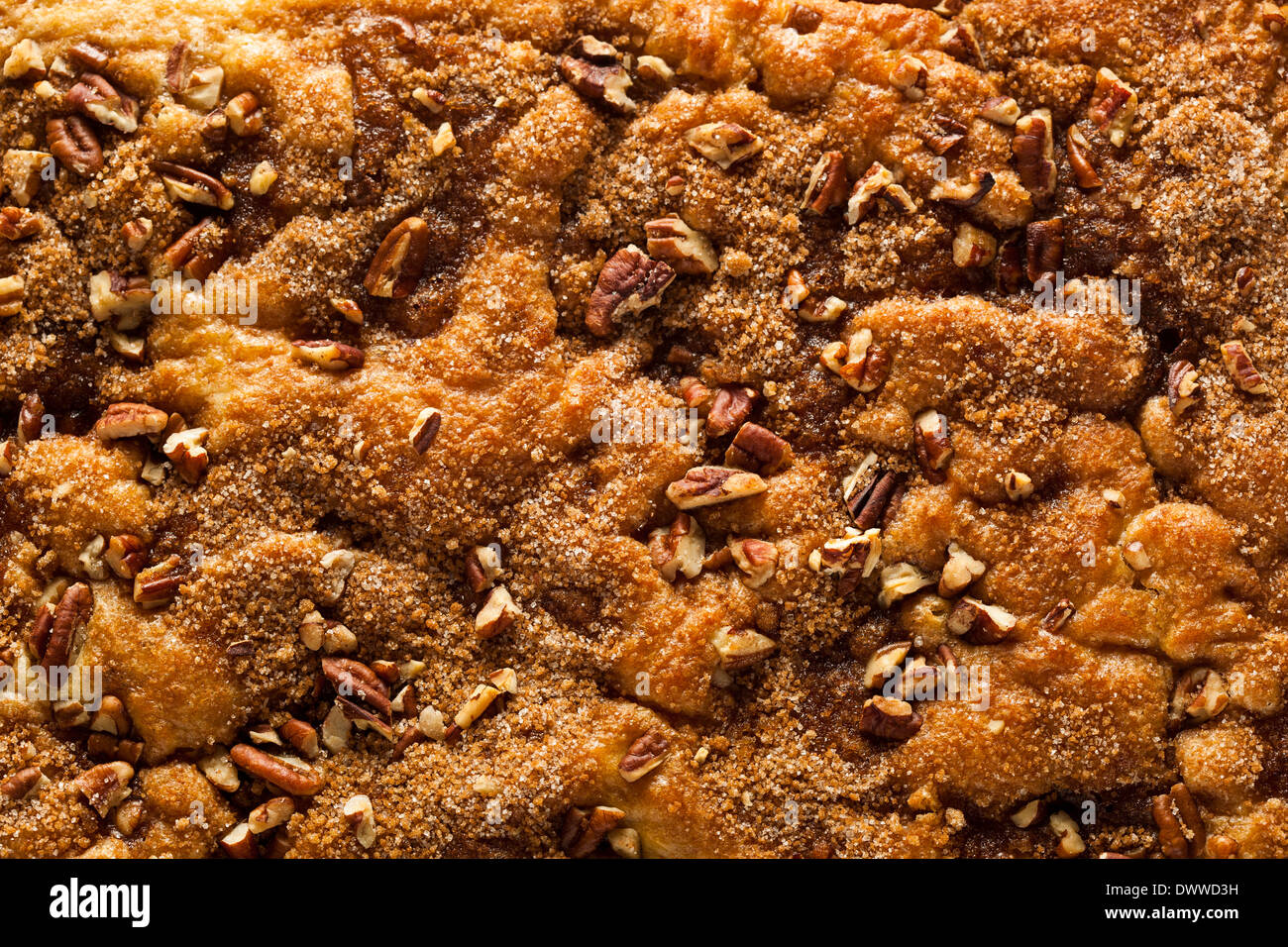 In casa torta di caffè con cannella e dadi Foto Stock